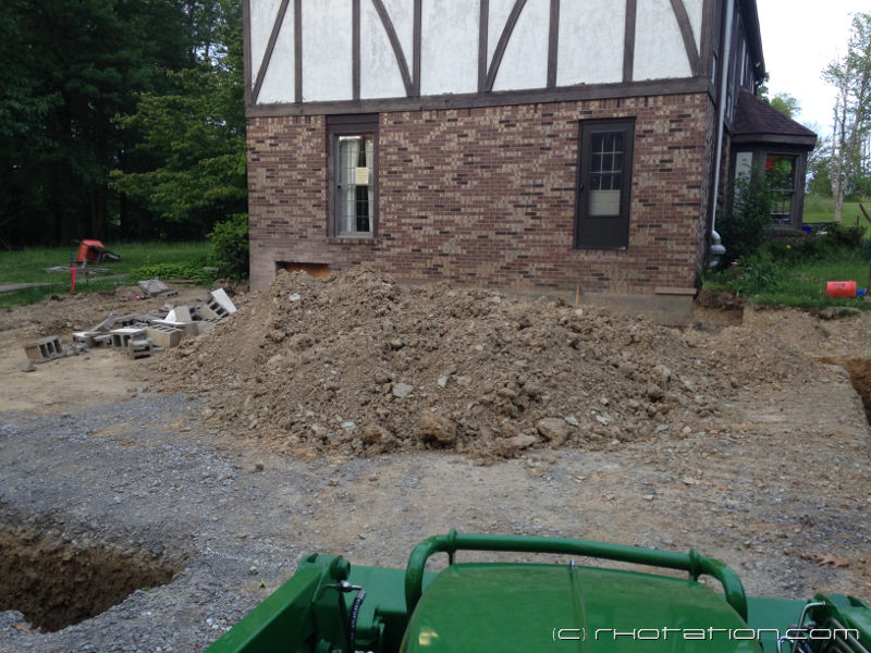 glacier_garage_excavation_07.jpg